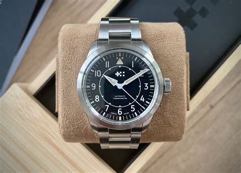 christopher ward sw200 review